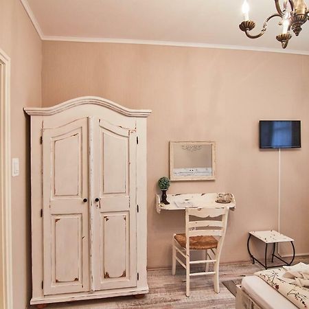 Abraham Vintage Szobak & Apartmanok Pecs Ngoại thất bức ảnh