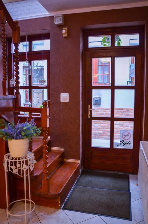 Abraham Vintage Szobak & Apartmanok Pecs Ngoại thất bức ảnh