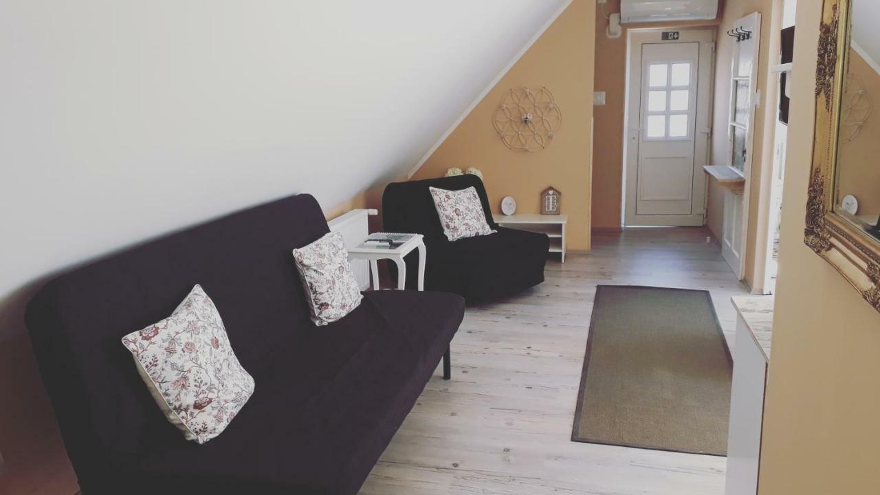 Abraham Vintage Szobak & Apartmanok Pecs Ngoại thất bức ảnh